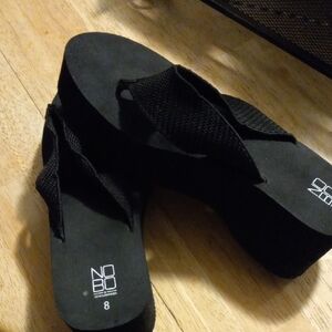 NOBO Black Platform Flip-Flops Like New Worn A Few Times